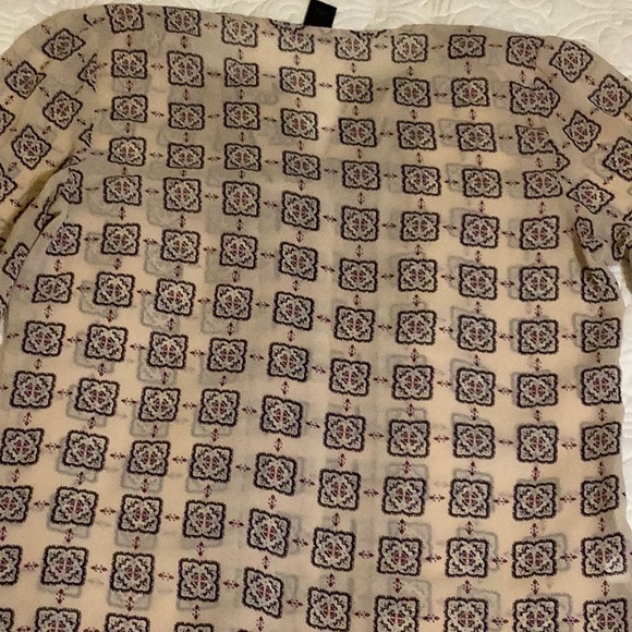 Ann Taylor Pullover Top 3/4 sleeves - Picture 7 of 8